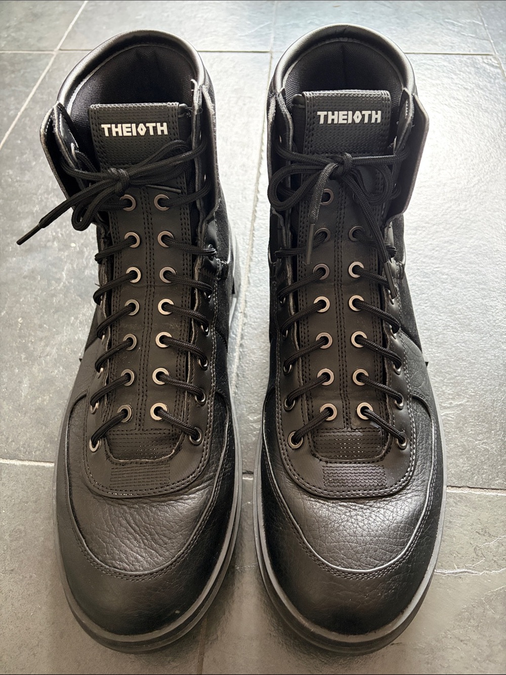 Nike Xarr Men's Black High-Top Leather and Rubber